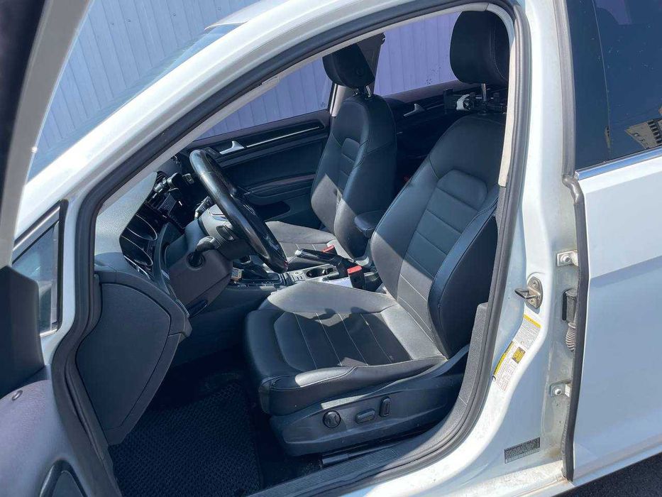 Volkswagen Golf 2015 2.0 Дизель АКПП Обмін/Кредит/Лізинг