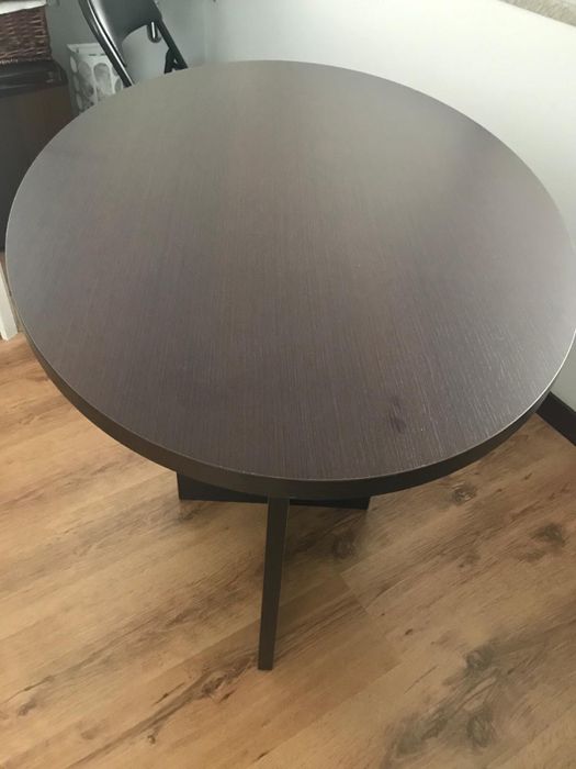 Mesa oval melamina Bengue