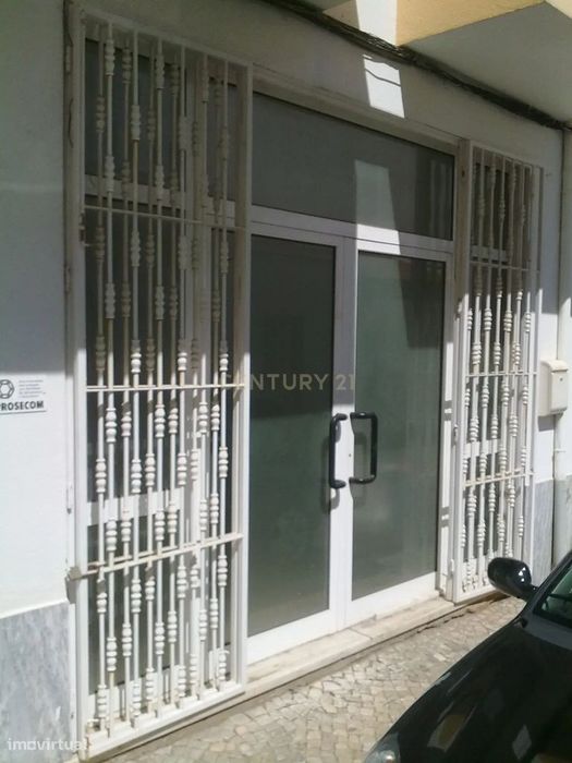 loja em Silves com 128m2
