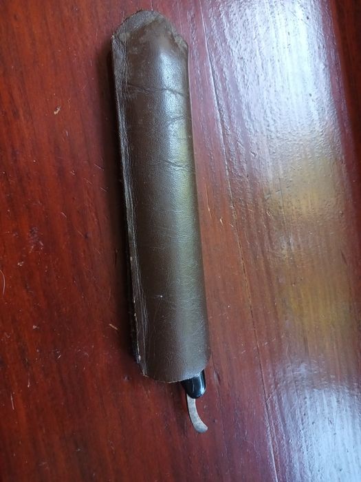 Опасная.   бритва