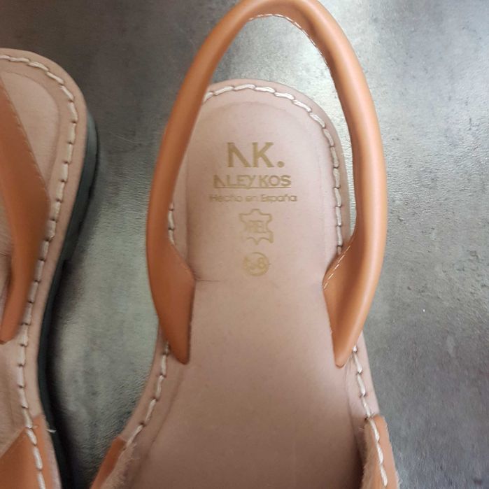 Sandałki skórzane Aley Kos R.38 nowe