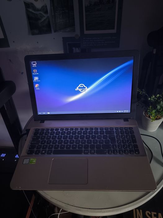 Portátil Gaming Asus Intel i7100 | 6GB RAM | GT 920MX 4GB Vram vendo ou troc
Conta com: