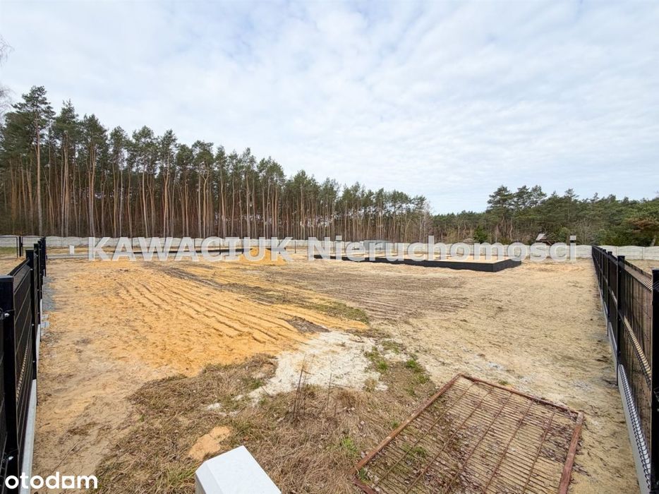 Działka budowlana przy lesie