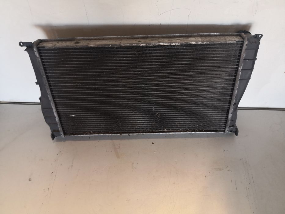 Chłodnica płynu wody BMW e90 e91 e92 e87 e81 e82 e88 diesel