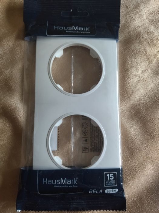 Рамка для розетки, выключателя Hausmark