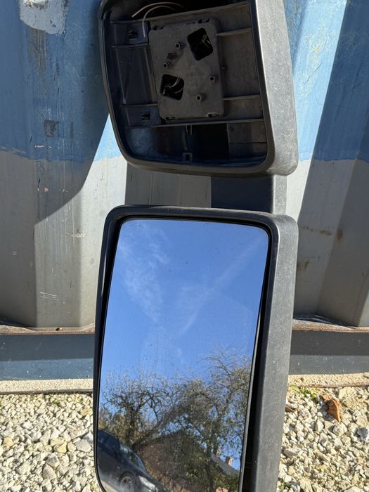 Lewe lusterko od scanii R450.2019