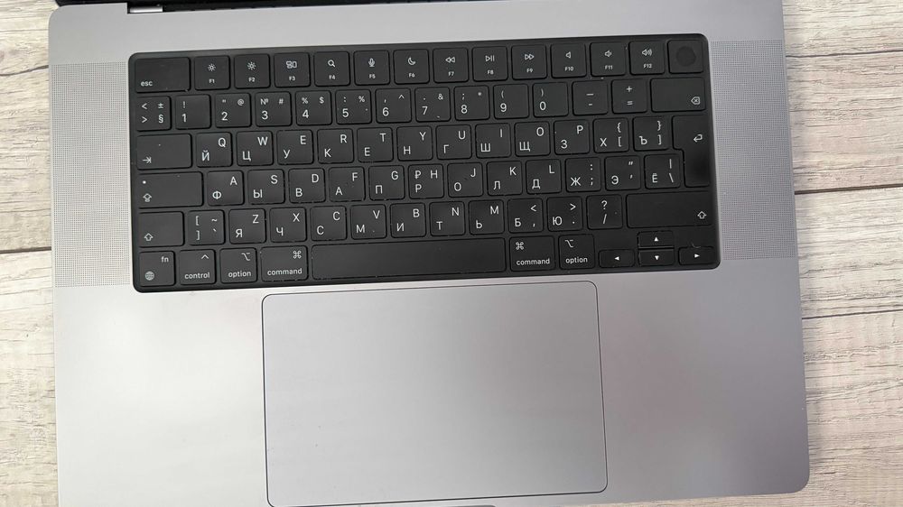 MacBook Pro 16 2021 M1 Pro 32GB RAM 512GB SSD