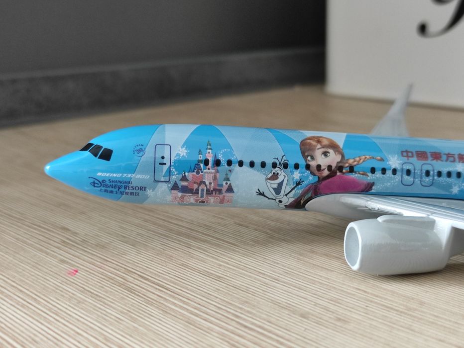 Model  Boeing 737