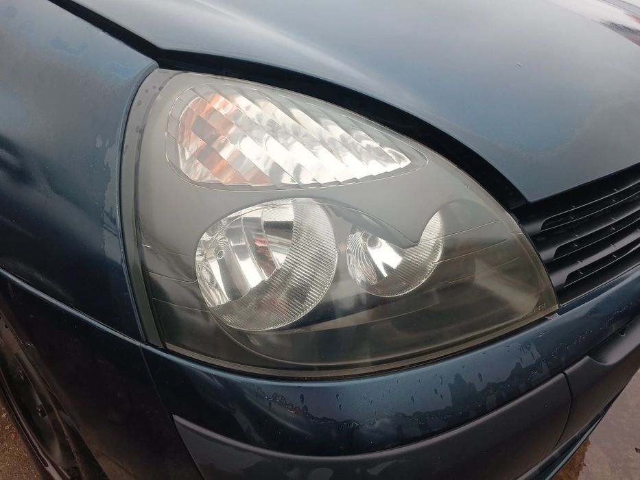 Ótica / farol direita RENAULT Clio II (BB0/1/2_, CB0/1/2_)