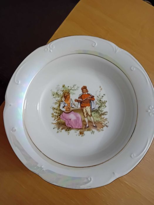 Porcelana Wałbrzych Miłość Wiedeńska 12 talerzy głębokich