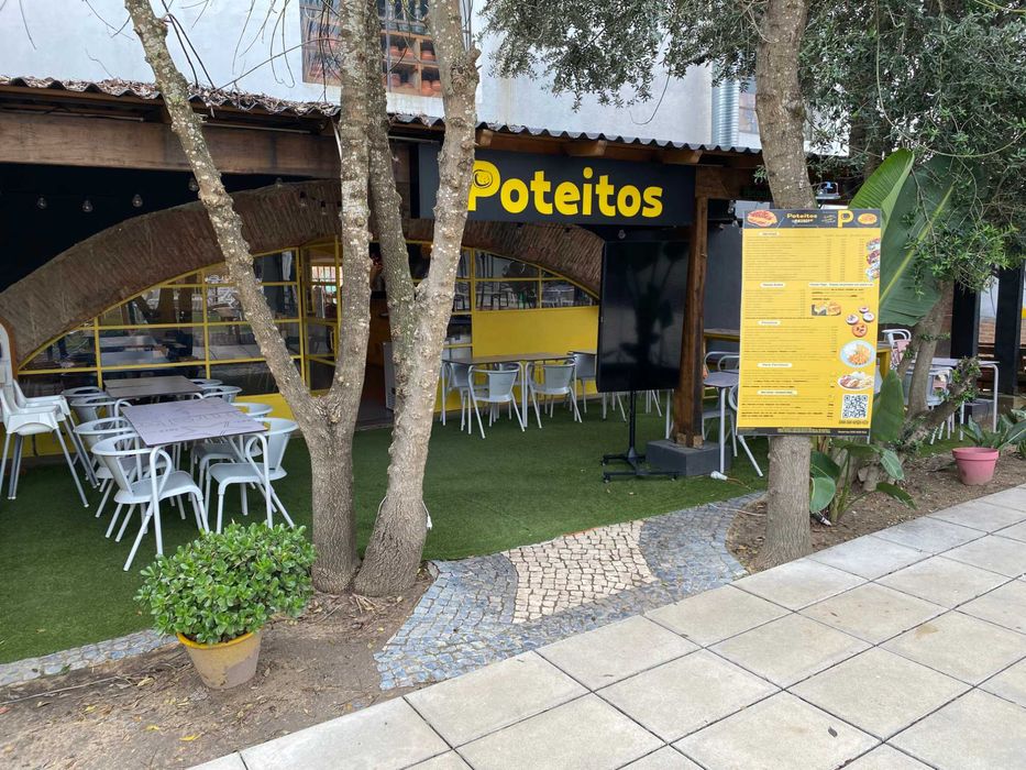 Excelente Restaurante para trespasse em pleno funcionamento