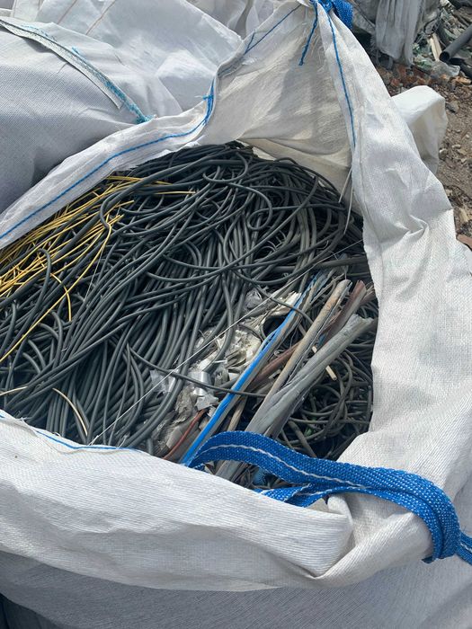 Продам отходы кабельного пластиката и пластика
