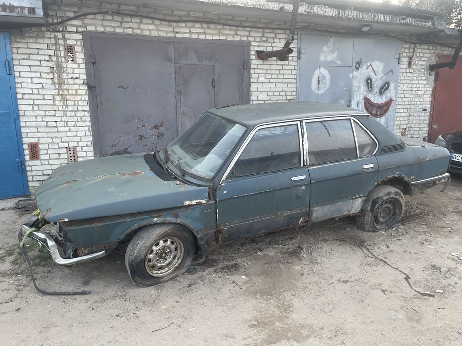 Мотор до BMW E12 М30B25 b28
