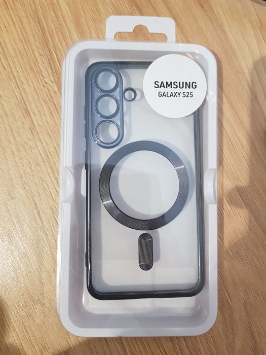 NOWE Etui Magsafe magnetyczne do Samsung Galaxy S25 przezroczyste...