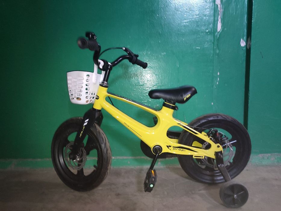 Продам дитячий велесипед r14