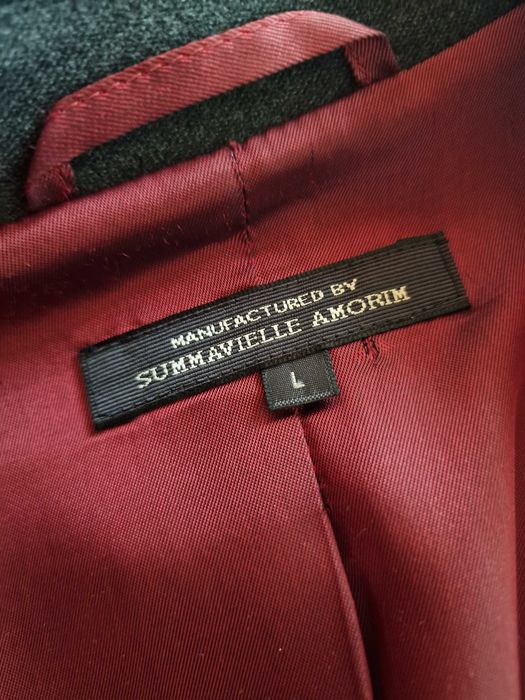 Casaco cinzento escuro