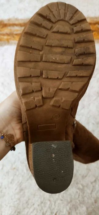 Botas castanhas altas64741333237123123