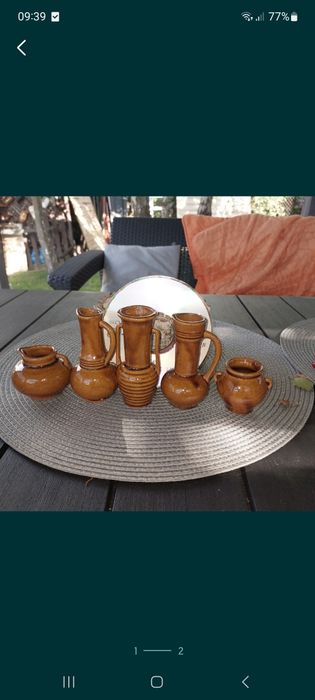 Zestaw dzbanuszków ceramicznych Bolesławiec