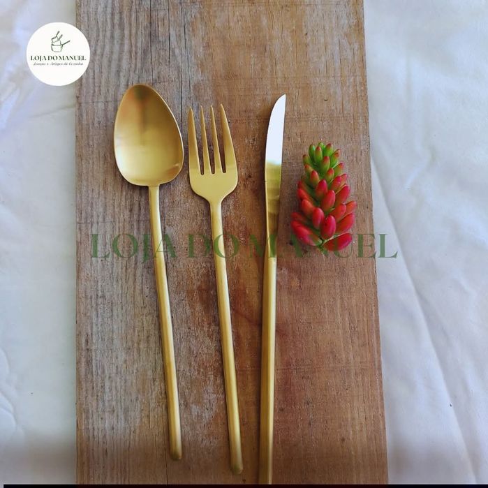 HERDMAR - Elegante Faqueiro Stick Dourado Mate com 130 peças *NOVO*