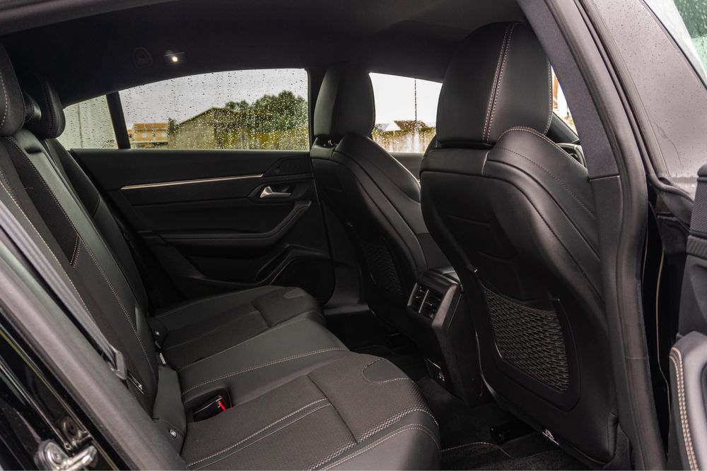 Peugeot 508 Plug-In Hybrid GT Pack 225 (Financiamento disponível)