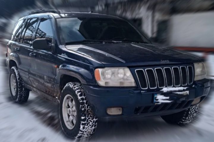 Продам настоящий танк на укр регистрации wj 3.1 td. Без штрафов и арестов. Свежая страховка (5300 грн). Кузов не гнилой, целый, мосты сухие, масло только поменял, хороший свет, не убитый салон, ходовая средне, не гремит и не стучит, турбина дует, неплохая резина, стеклоподъёмники, подогрев сидений по косметике есть следы эксплуатации - небольшие царапины, целые стекла, роздатка работает, полный привод, понижайка все крутится переключается в целом не плохой автомобиль, возможен обмен.