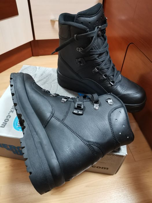 Nowe niemieckie Buty Haix 41  wojskowe zimowe całoroczne.