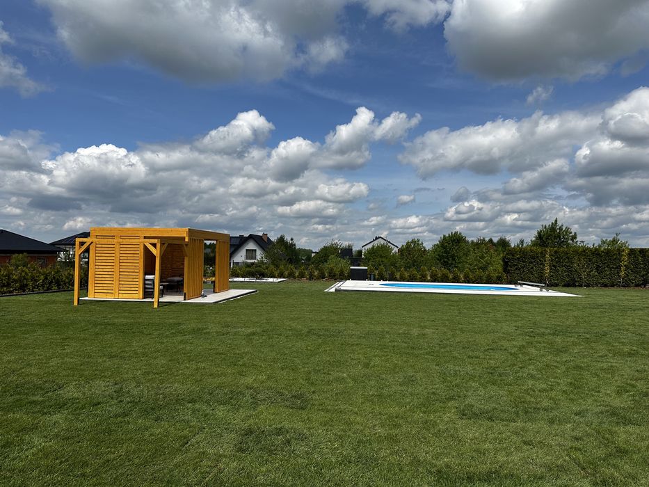 Trawa z rolki - nawodnienie ogrodu - trawnik rolowany