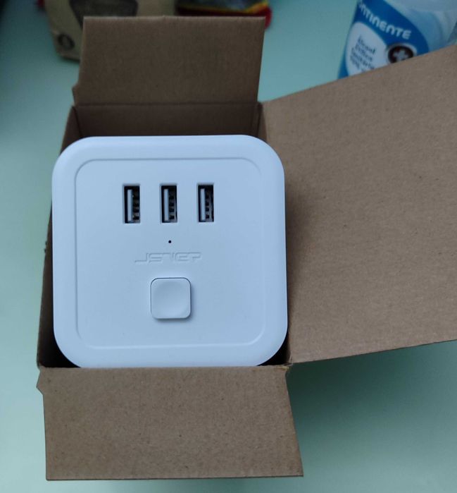 CARREGADOR Jsver Tomada 3 Vias Multi Socket Cubo 3 Usb Proteção