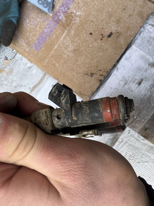 Форсунки Ваз 2108-15 2110-12 1117-1119 8клоп 1,6 Siemens Deka