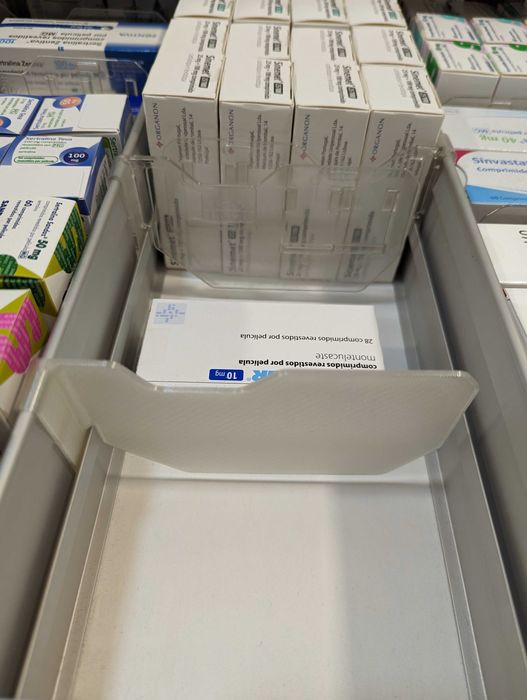 Separador gavetas medicamentos farmácia