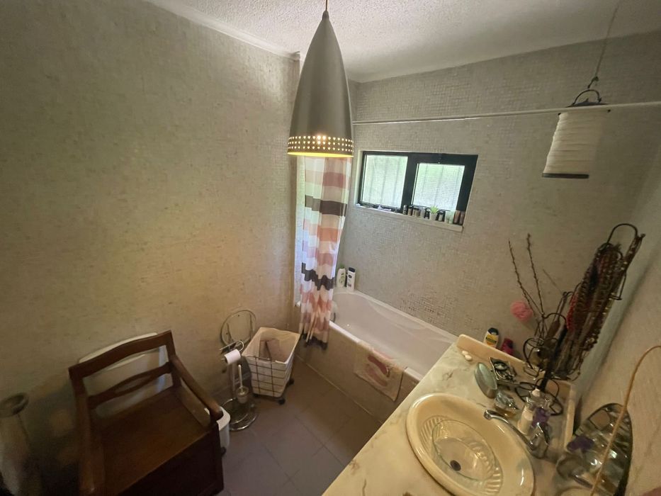 Arrendo Quarto  em Camarate