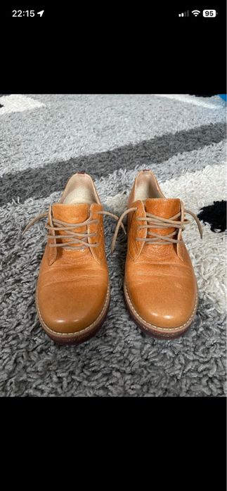 Buty  w bardzo dobrym stanie prawdziwa skora