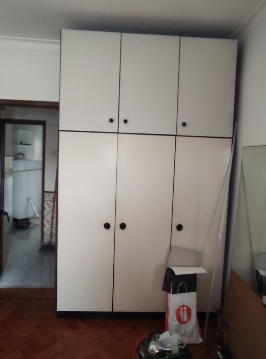 Movel roupeiro Duplo, comoda e mesas de cabeceira