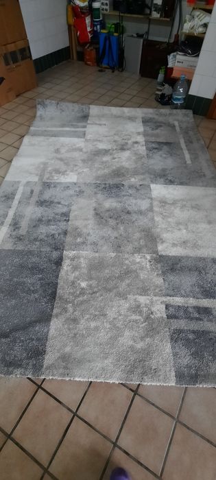 Tapetes 133 cm x 190 cm e 200 cm x 290 cm