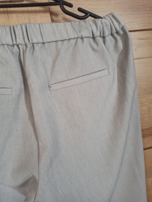 Szare eleganckie spodnie chinosy Reserved 36 38