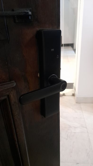 Instalação de fechaduras eletrónicas | Smart Lock | Troca de Fechadura