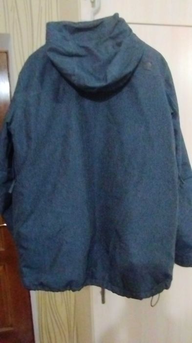 Куртка  тепла мембранна сiра нова