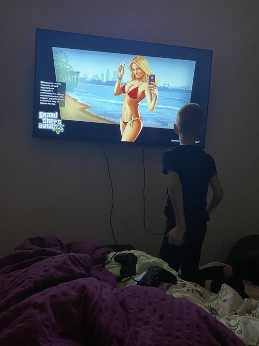 Продам ps 4 на 512 gb