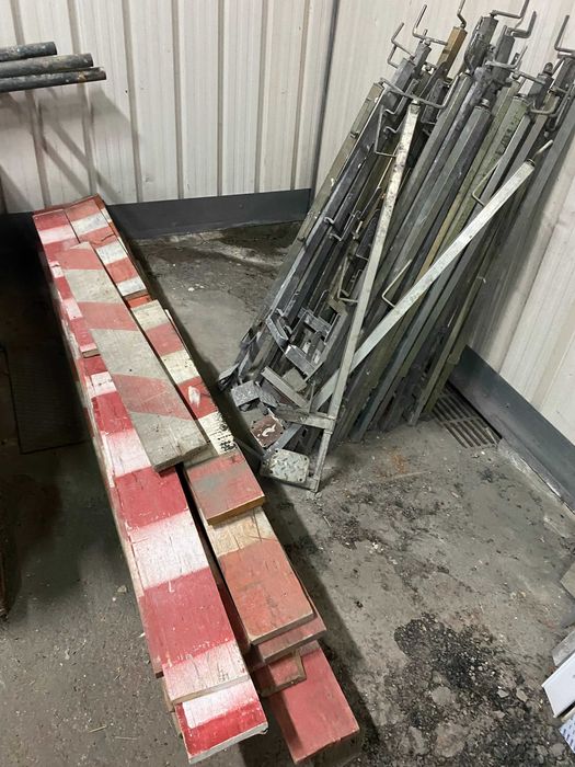 Vendo Conjunto Guarda Telhados / Varandas Construção Civil