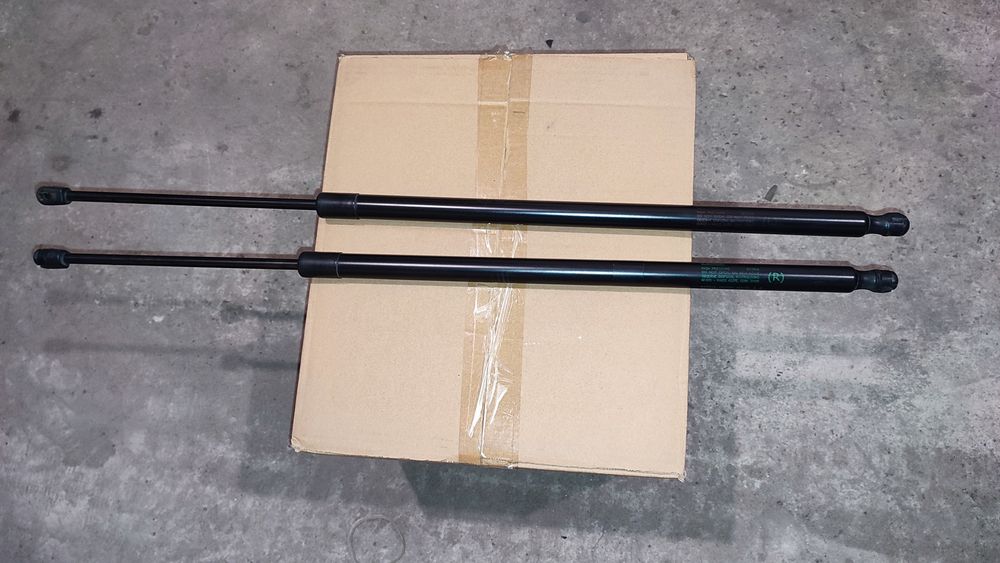 Амортизаторы , газовые упоры багажника оригинал! Ford escape