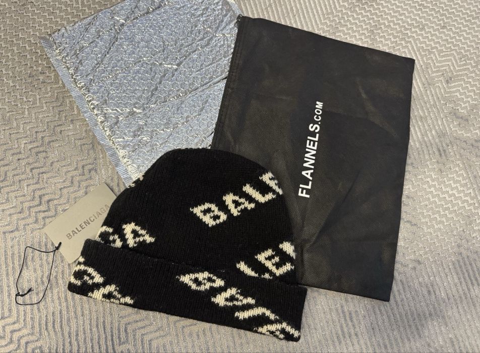 Шапка Balenciaga оригінал — zdjęcie 3