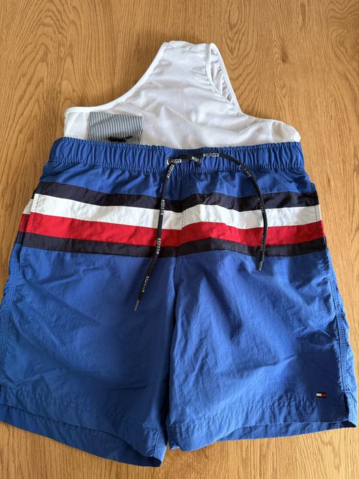 Tommy Hilfiger spodenki kąpielowe roz M super jakosc stan idealny