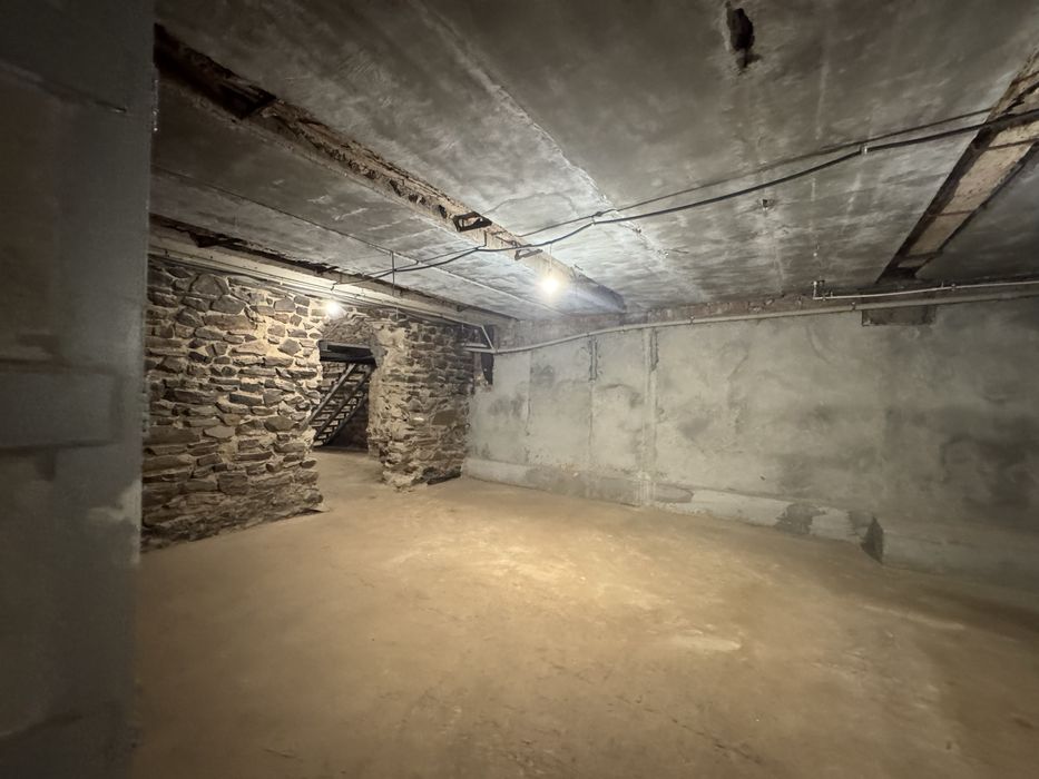 Аренда цокольного помещения, Проспект Почтовый, фасад, 224 м2