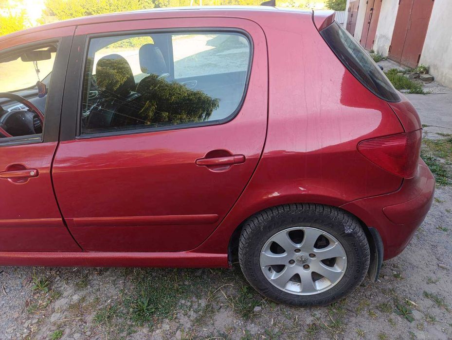 Продається pegout 307 2005 газ-бензин