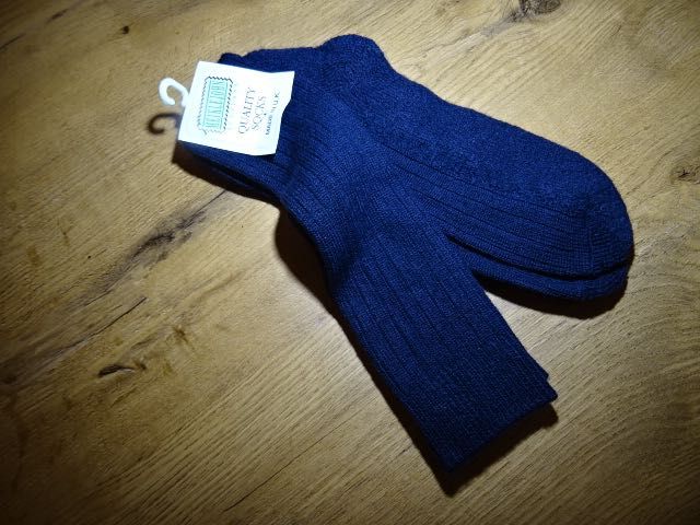 Wełniane skarpety granat nowe 43