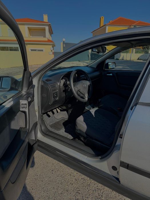 Opel Astra 1.2 gasolina 100.243 km