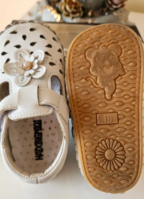 Sapatos de criança 18