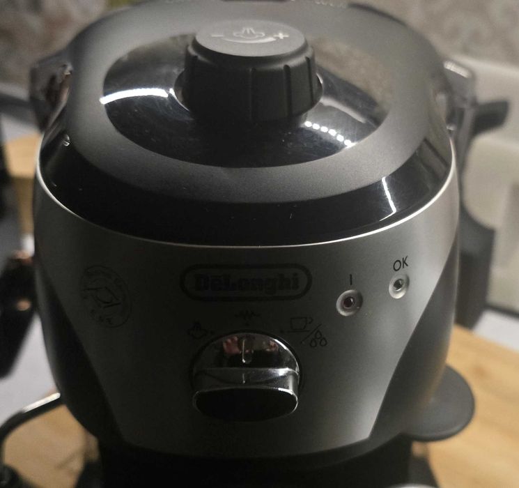 Máquina de Café De’Longhi EC221.BX(em garantia)+Moinho H.Koenig GRD830