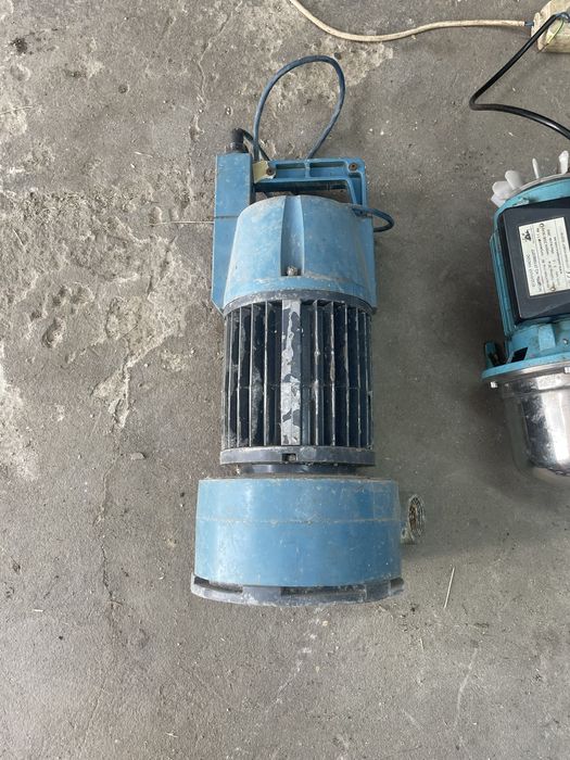 Продам водяний насос