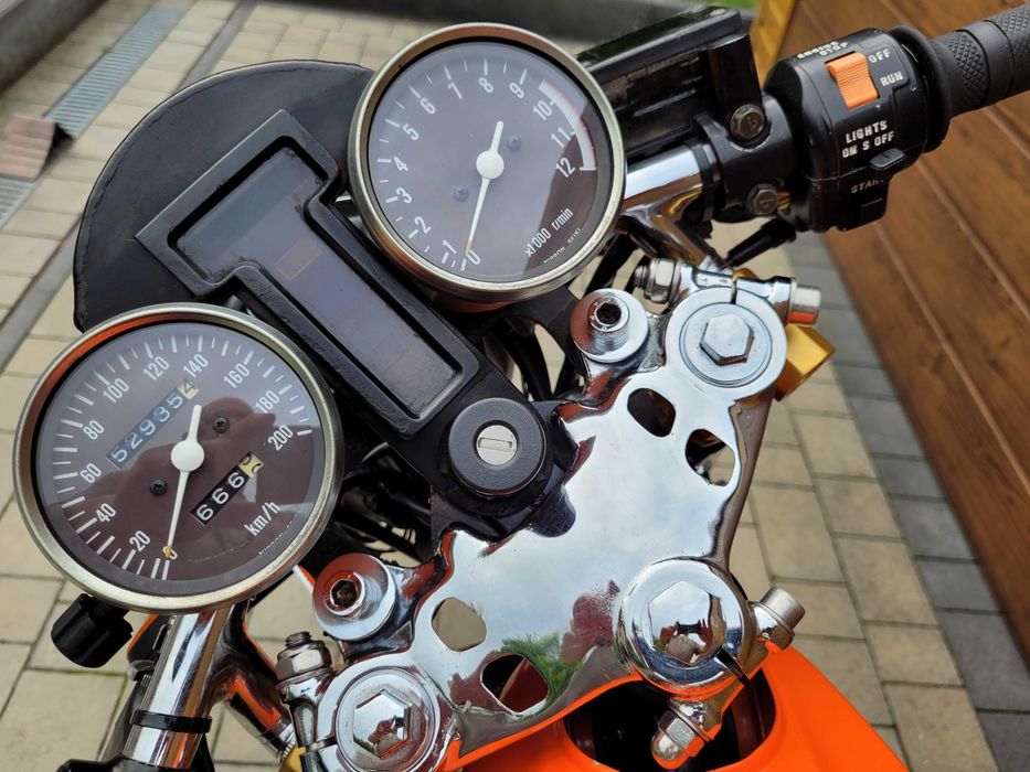 Suzuki GS 450 Cafe Racer Style